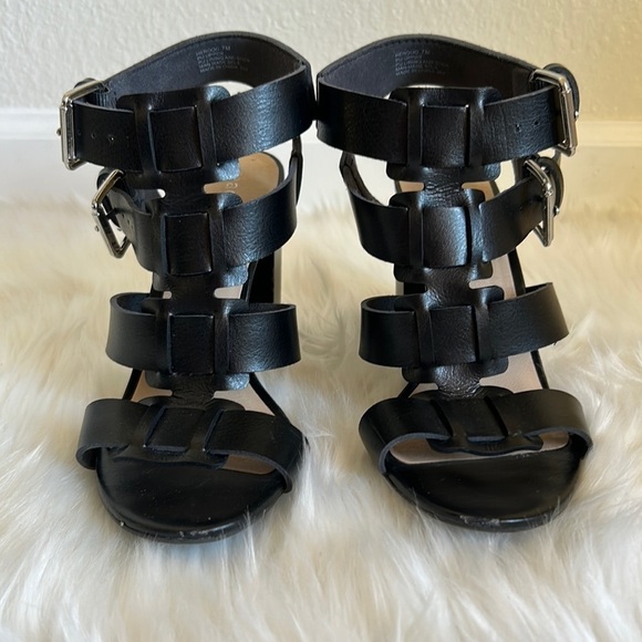 Steve Madden Girl Herooo Black Strap Chunky Heel with Buckles Size 7 - Picture 1 of 8